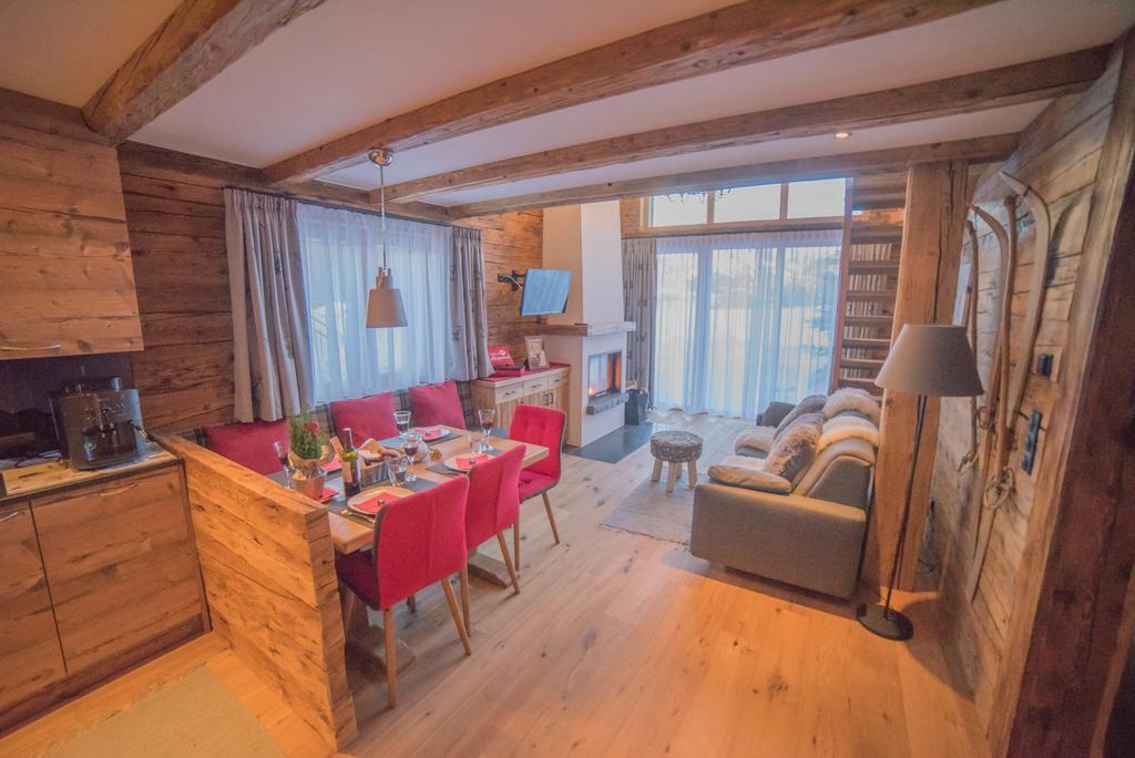 Braito'S Seaside Lodges Und Suites هالدينسي المظهر الخارجي الصورة